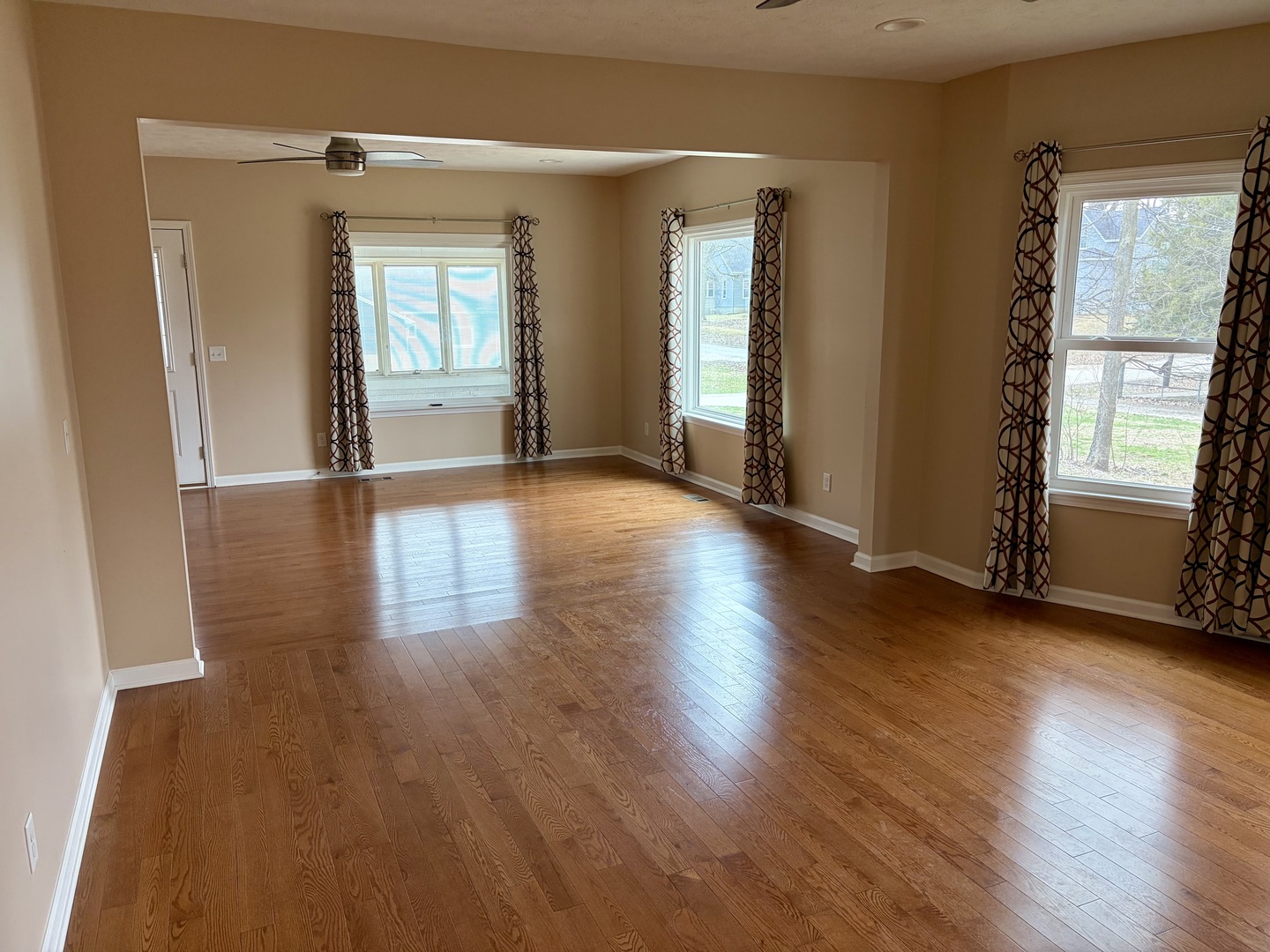 509 W Clay Street, Clinton, IL 61727