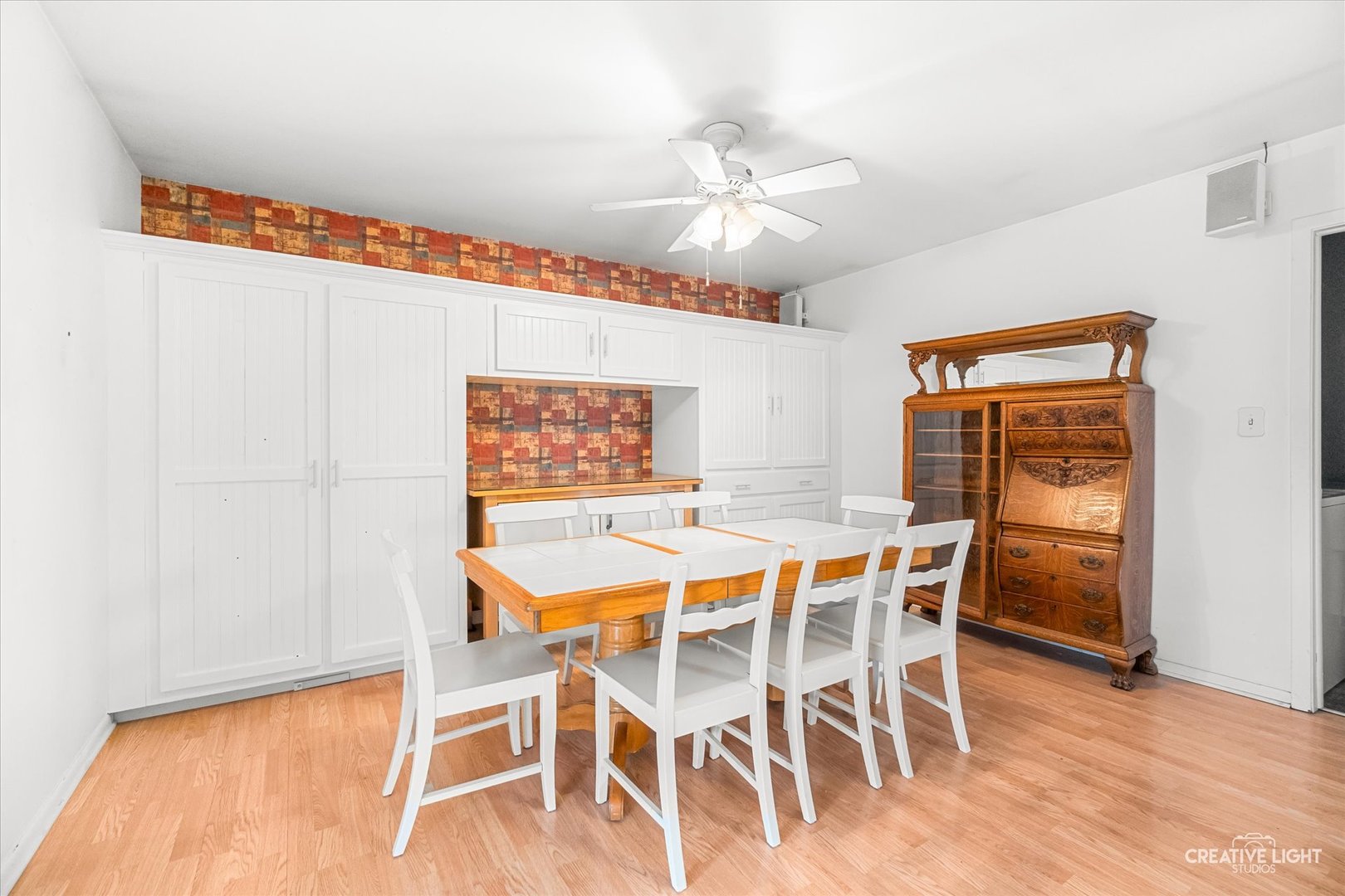 2347 Sunnydale Drive, Woodridge, IL 60517