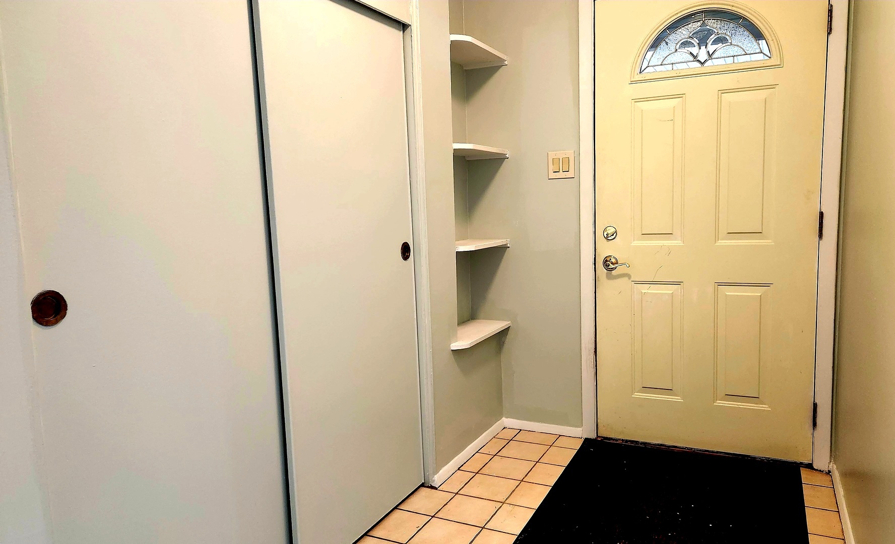 17322 Forestway Drive, East Hazel Crest, IL 60429