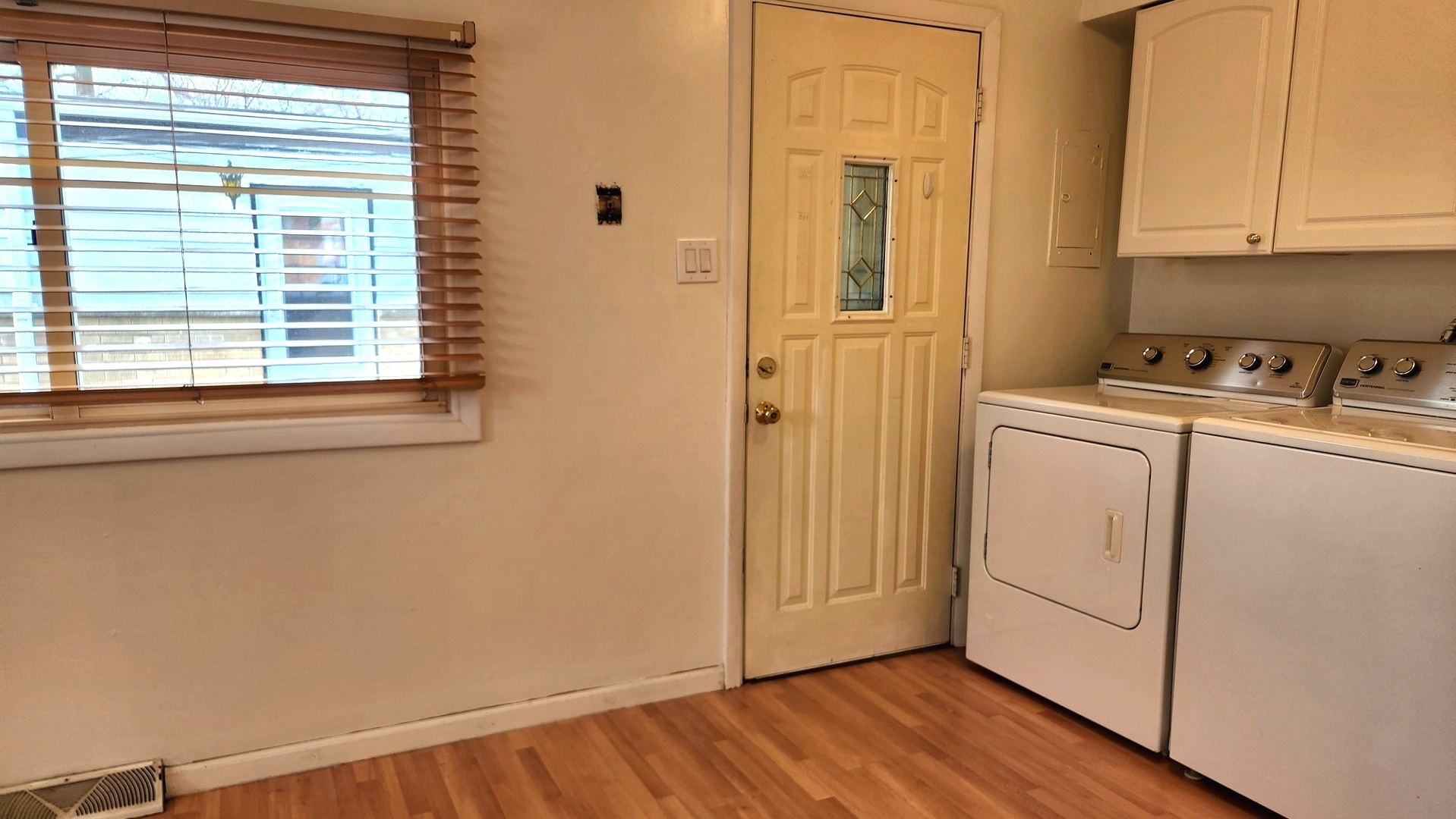 17322 Forestway Drive, East Hazel Crest, IL 60429