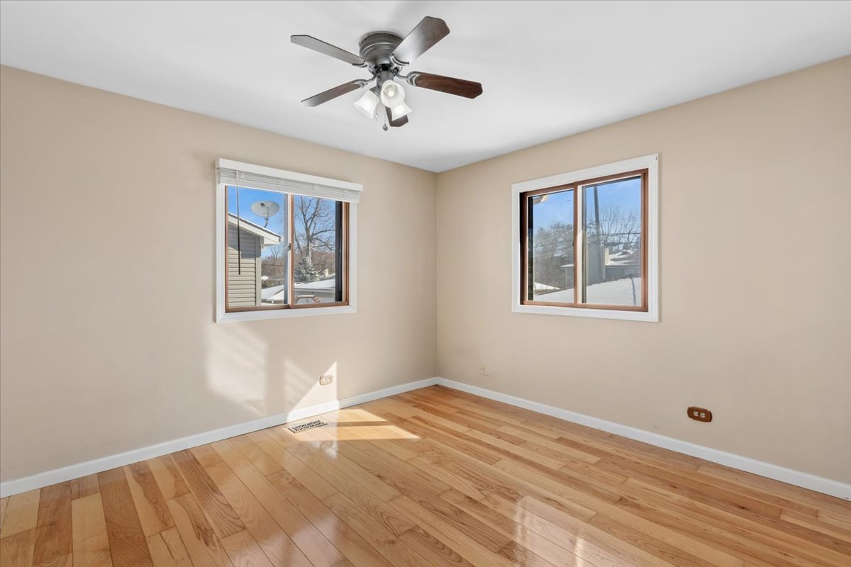 3S691 Melcher Avenue, Warrenville, IL 60555