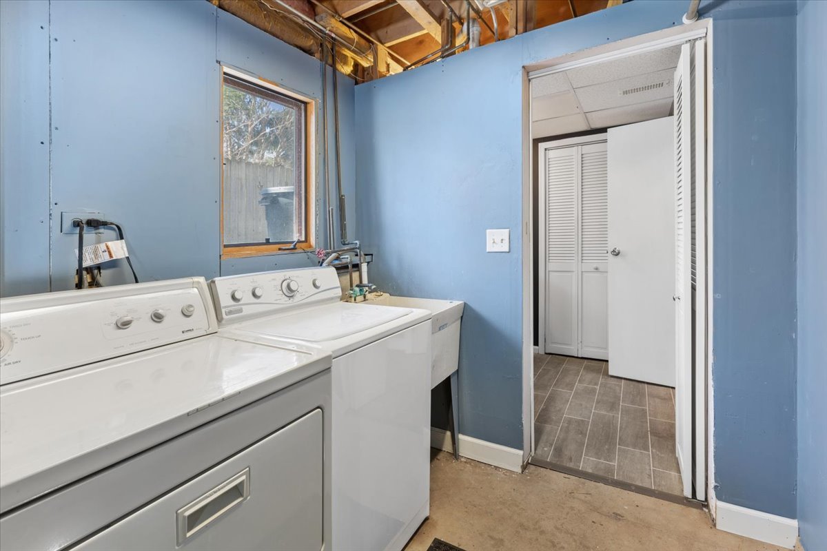 3S691 Melcher Avenue, Warrenville, IL 60555