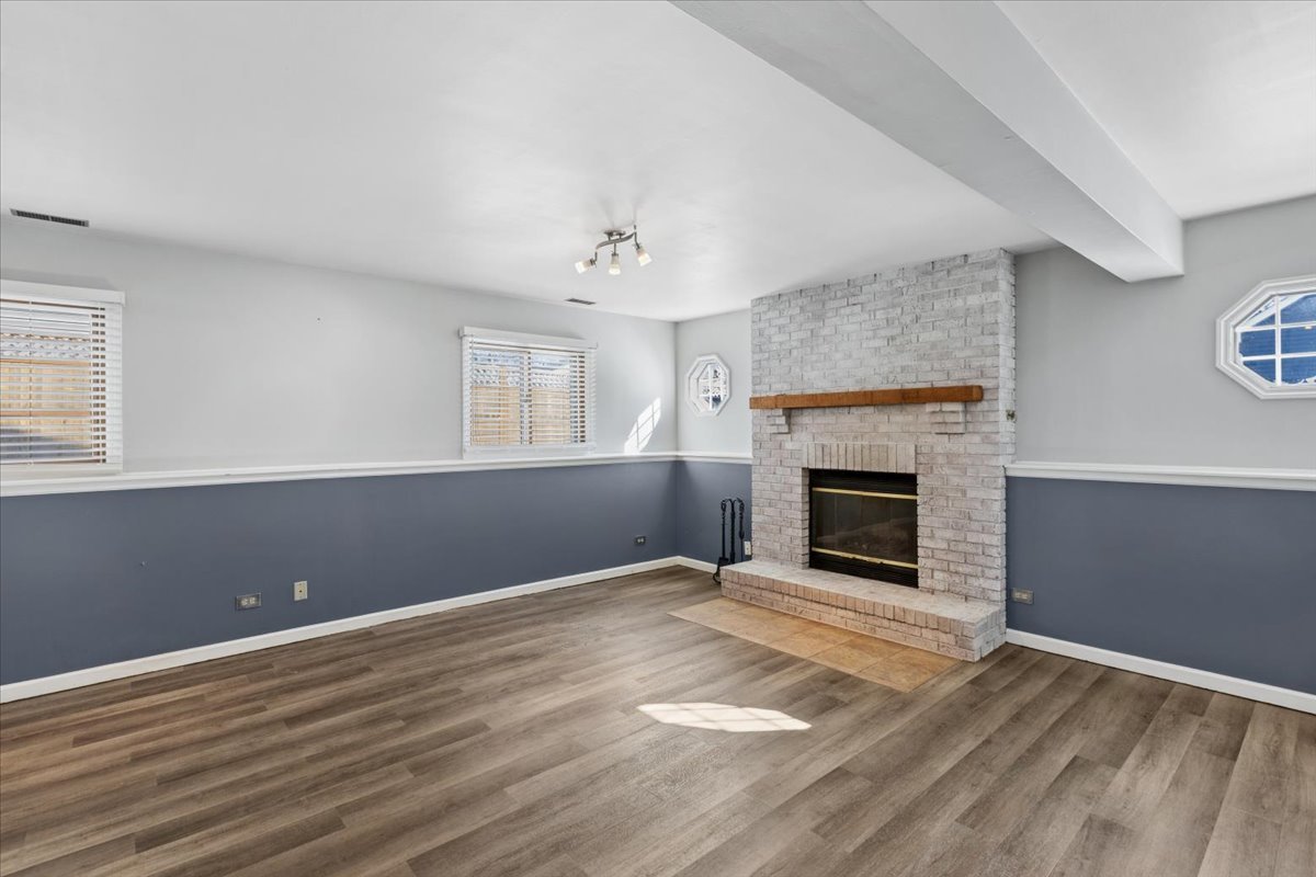 3S691 Melcher Avenue, Warrenville, IL 60555