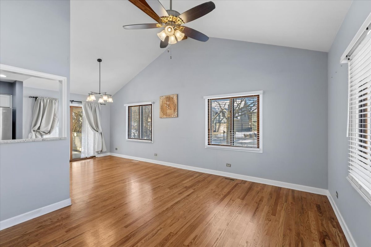 3S691 Melcher Avenue, Warrenville, IL 60555