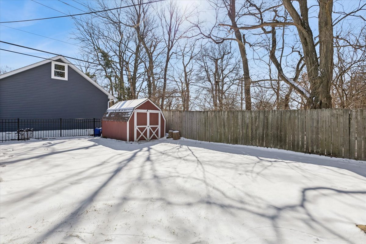 3S691 Melcher Avenue, Warrenville, IL 60555