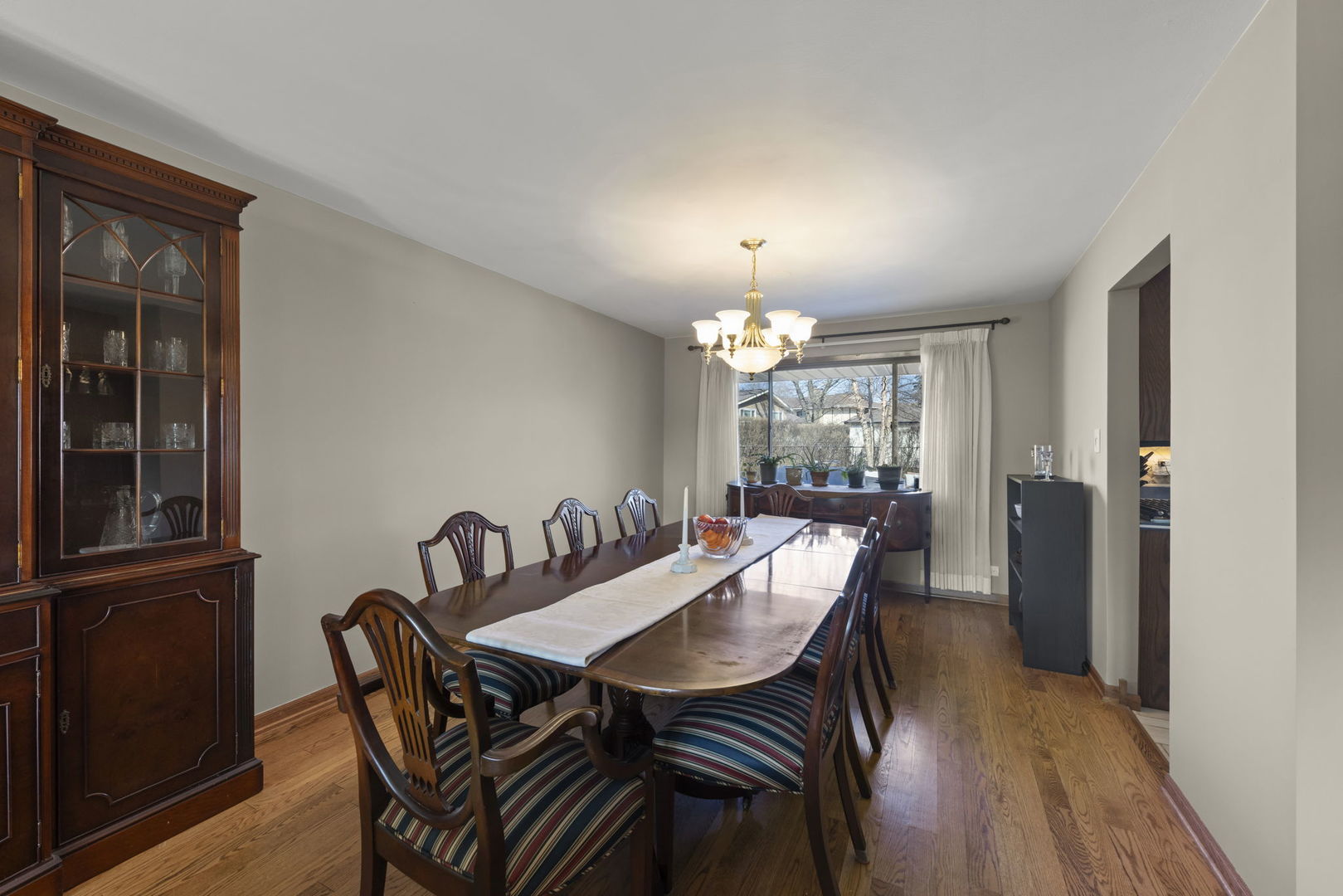 820 Sudbury Court, Schaumburg, IL 60193