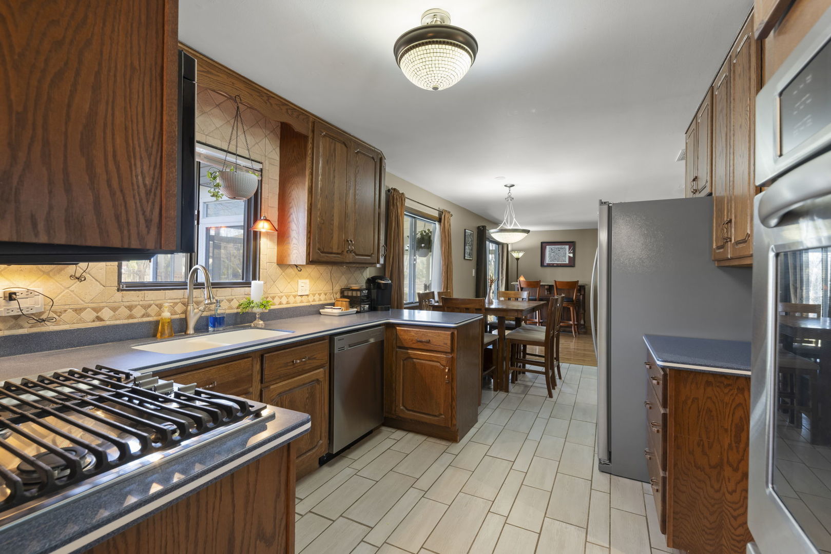 820 Sudbury Court, Schaumburg, IL 60193