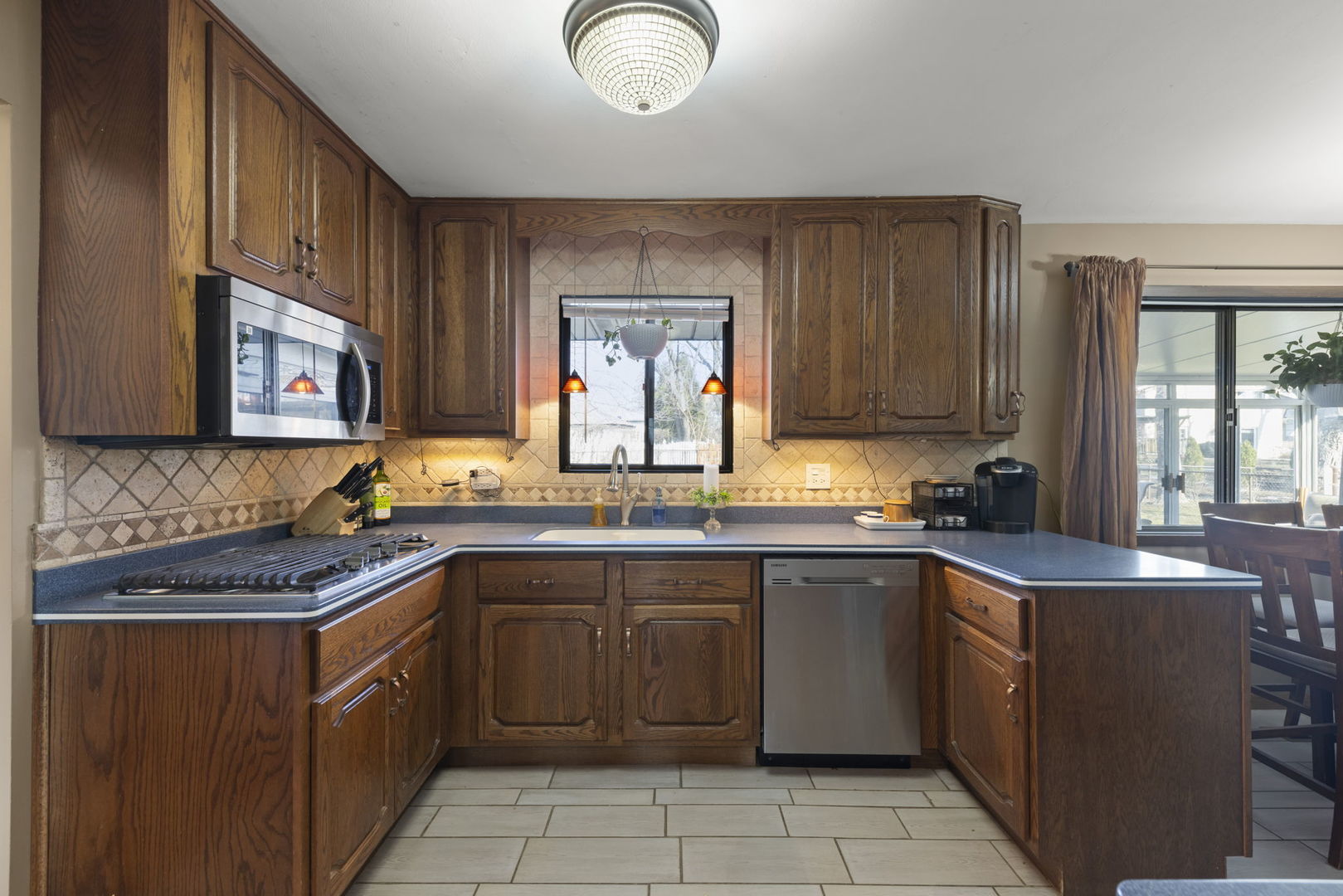 820 Sudbury Court, Schaumburg, IL 60193