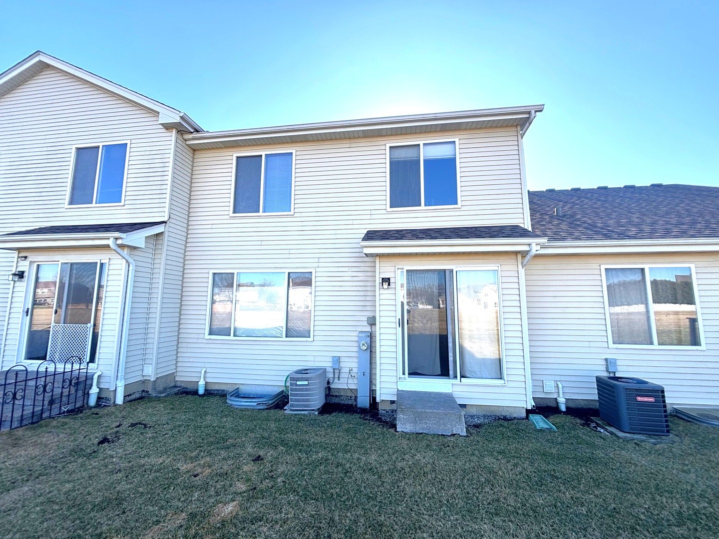 655 CHESTNUT Ridge, Minooka, IL 60447