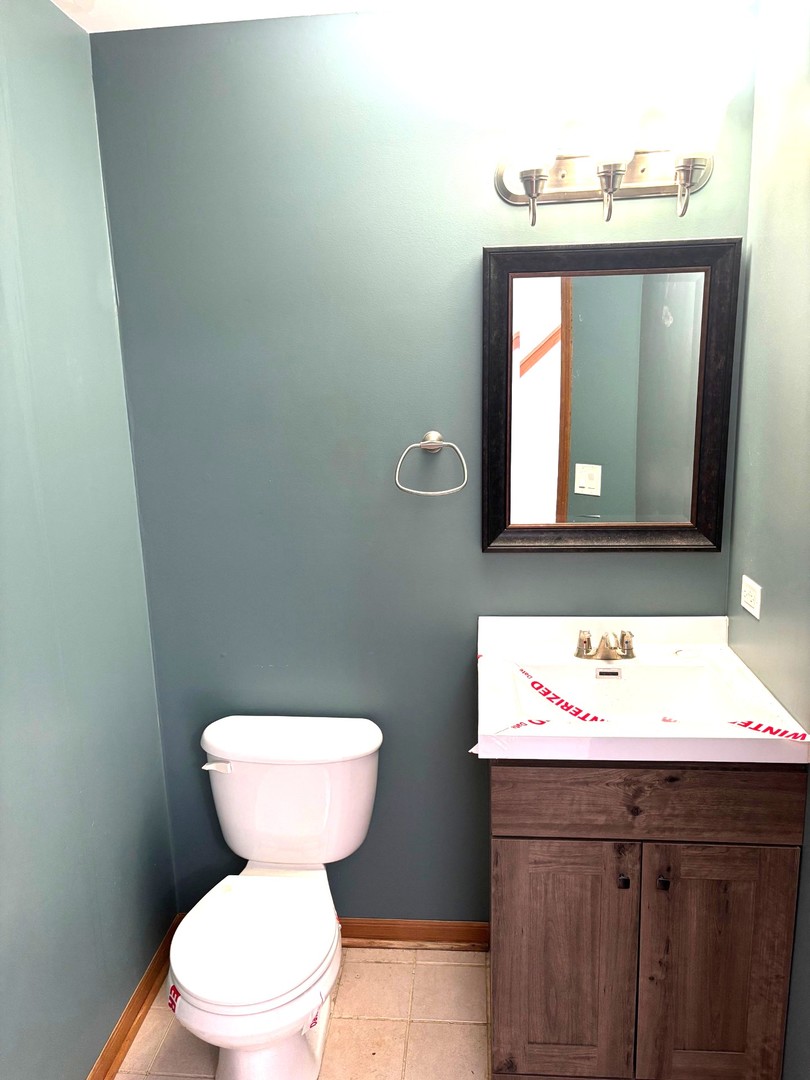 655 CHESTNUT Ridge, Minooka, IL 60447