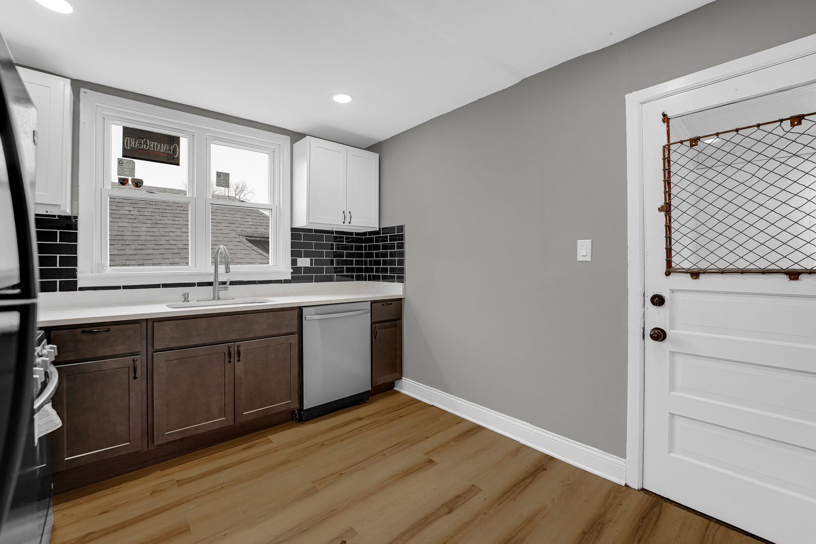 8011 S Dante Avenue, Chicago, IL 60619