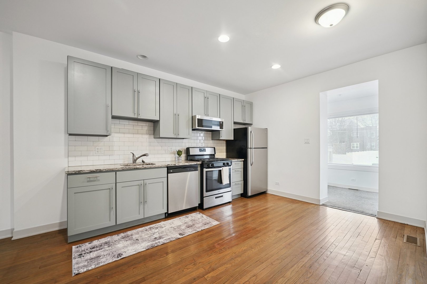 7138 S Prairie Avenue #1, Chicago, IL 60619