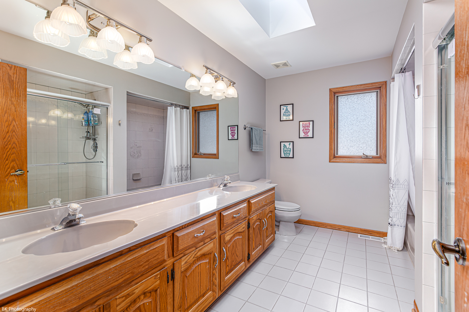 8314 Heather Lane, Tinley Park, IL 60477