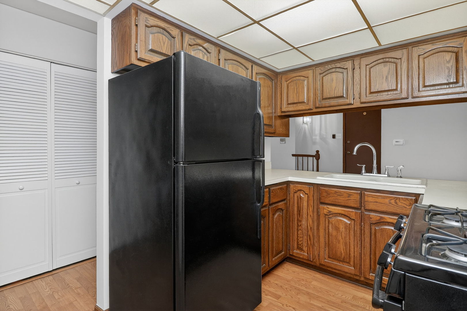 13911 Laramie Avenue #122, Crestwood, IL 60418