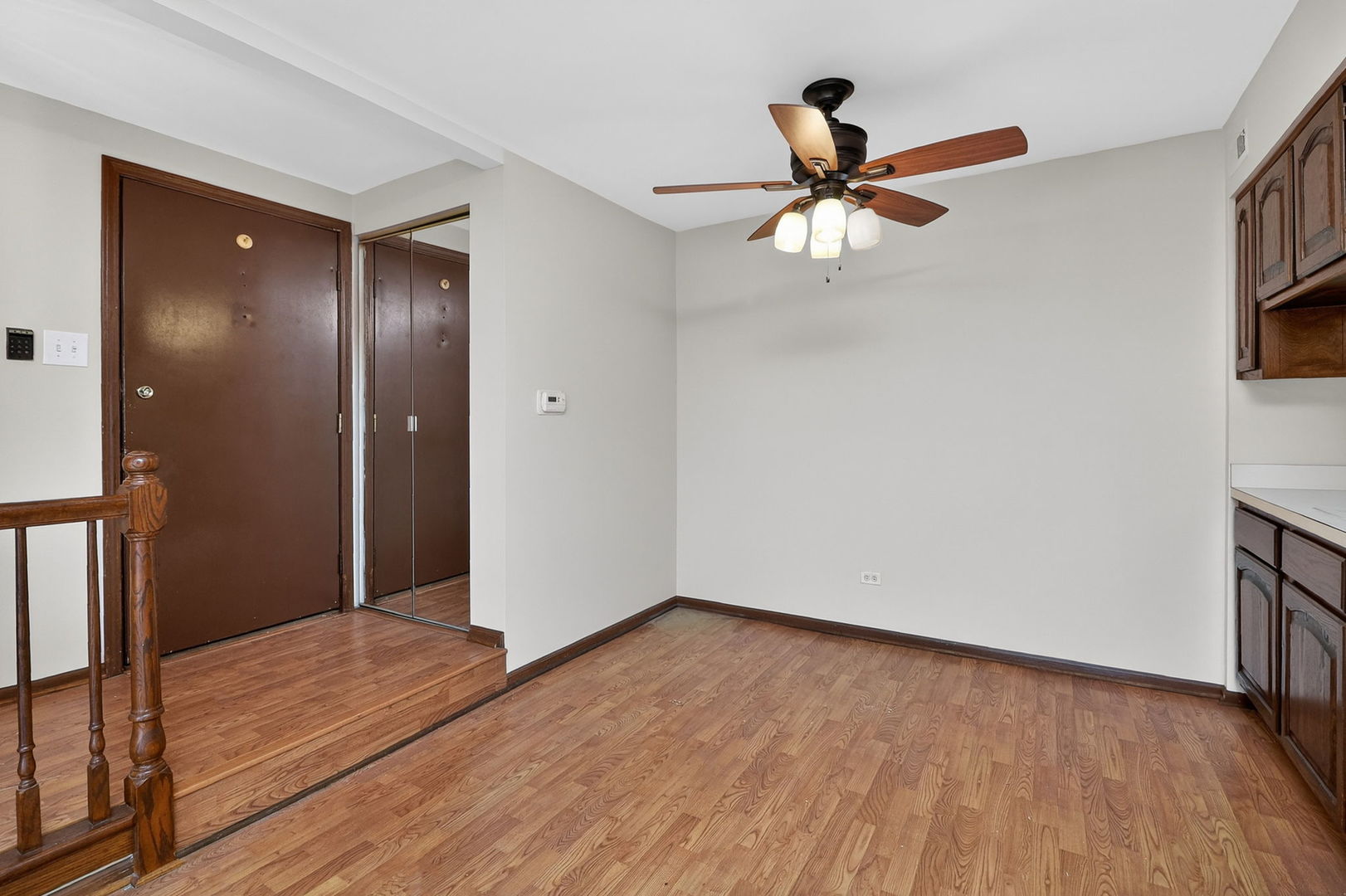 13911 Laramie Avenue #122, Crestwood, IL 60418