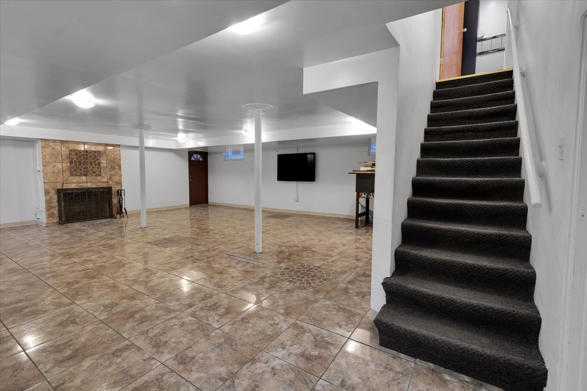 7545 S Carpenter Street, Chicago, IL 60620