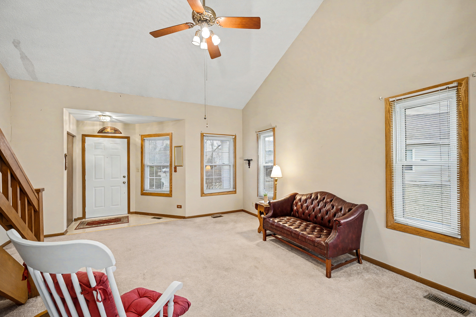 357 Cedar Court, Carol Stream, IL 60188