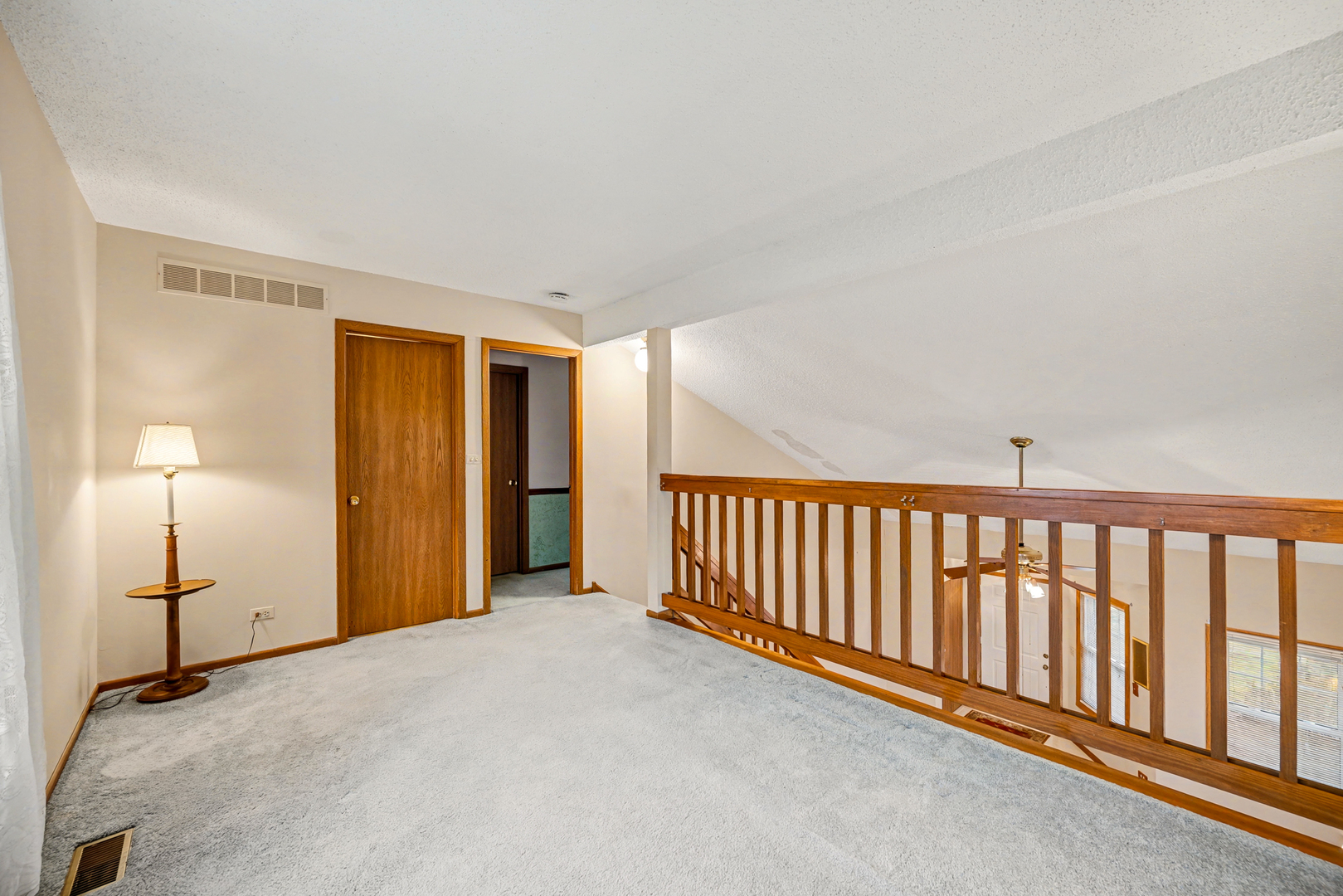 357 Cedar Court, Carol Stream, IL 60188