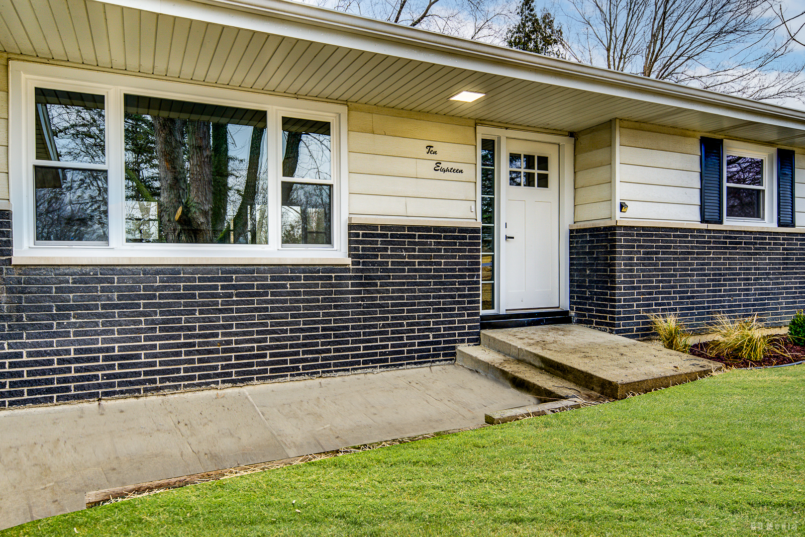 1018 Cassie Drive, Joliet, IL 60435