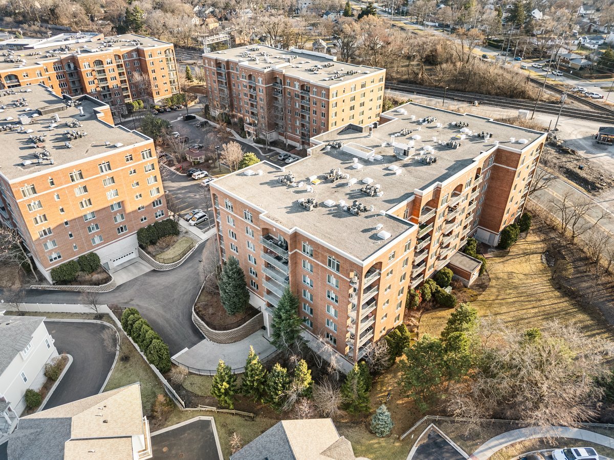 390 S Western Avenue #502, Des Plaines, IL 60016