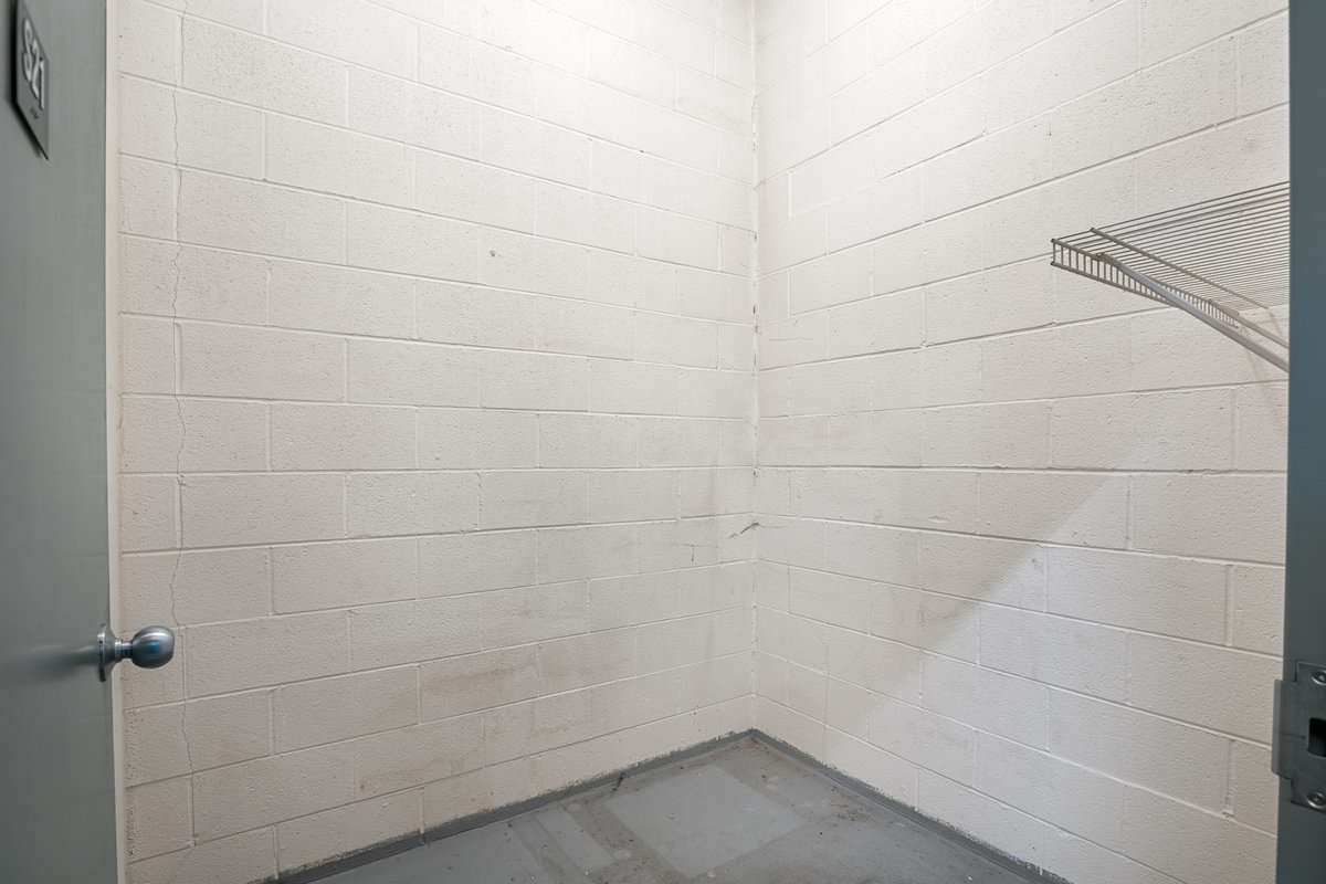 390 S Western Avenue #502, Des Plaines, IL 60016