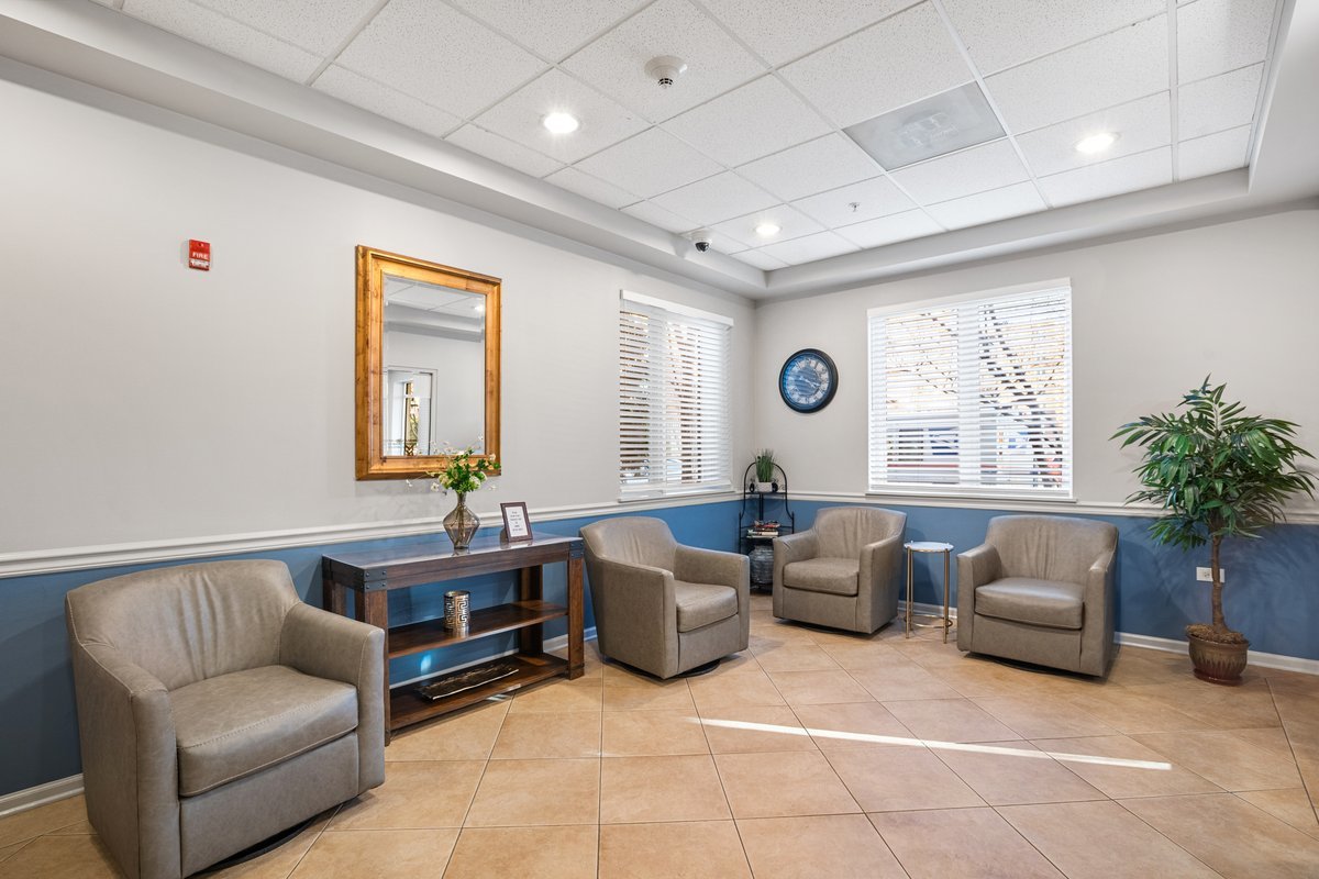 390 S Western Avenue #502, Des Plaines, IL 60016