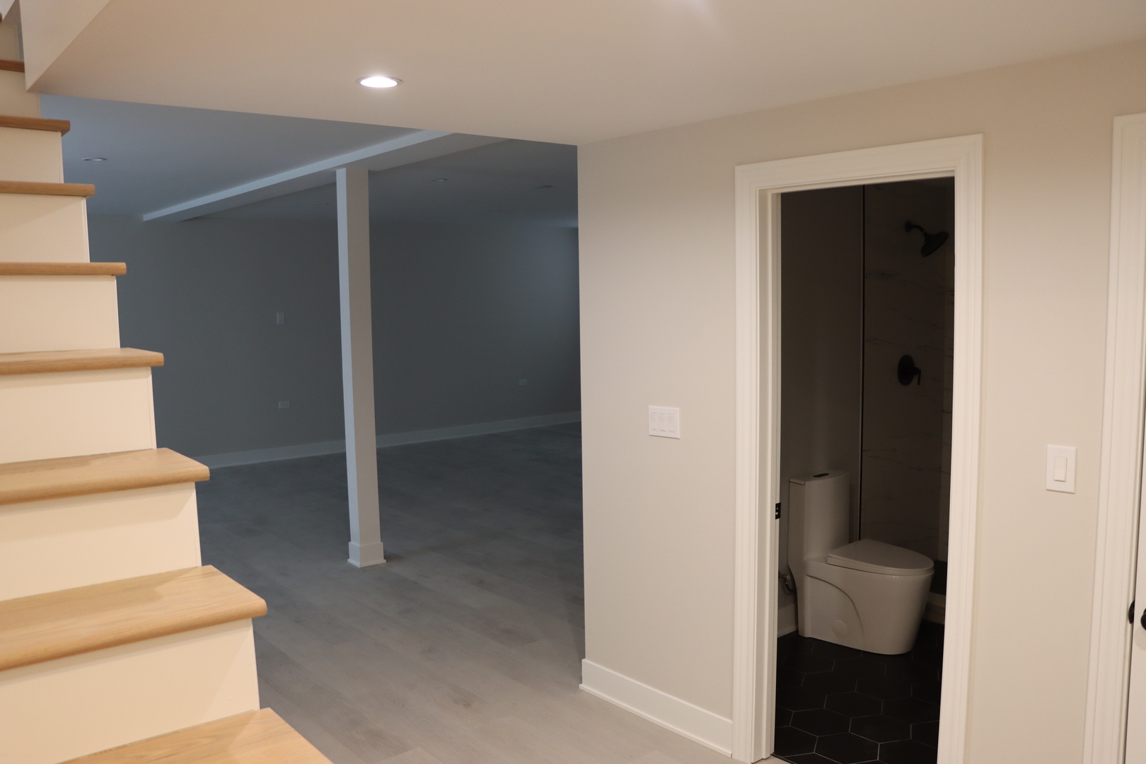 10009 S Beverly Avenue, Chicago, IL 60643