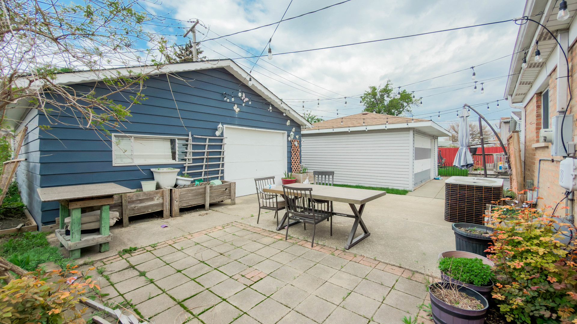 7848 Meade Avenue, Burbank, IL 60459