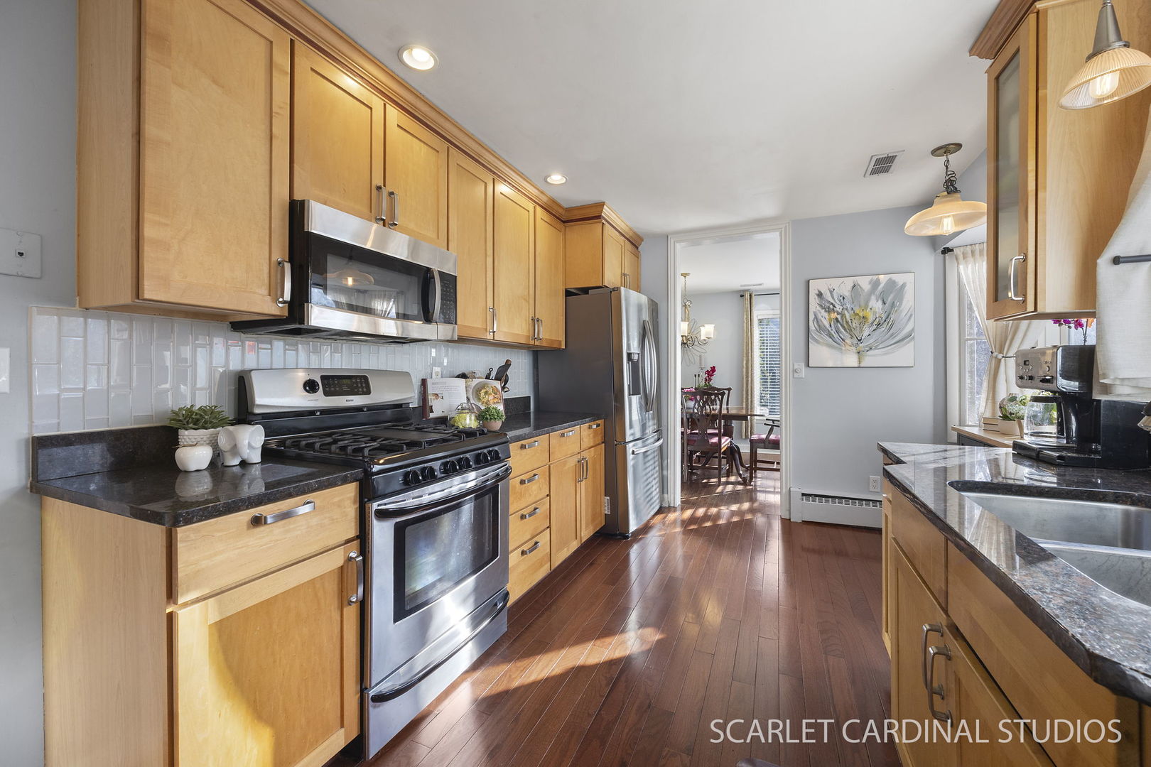 31 Roosevelt Street, St. Charles, IL 60174