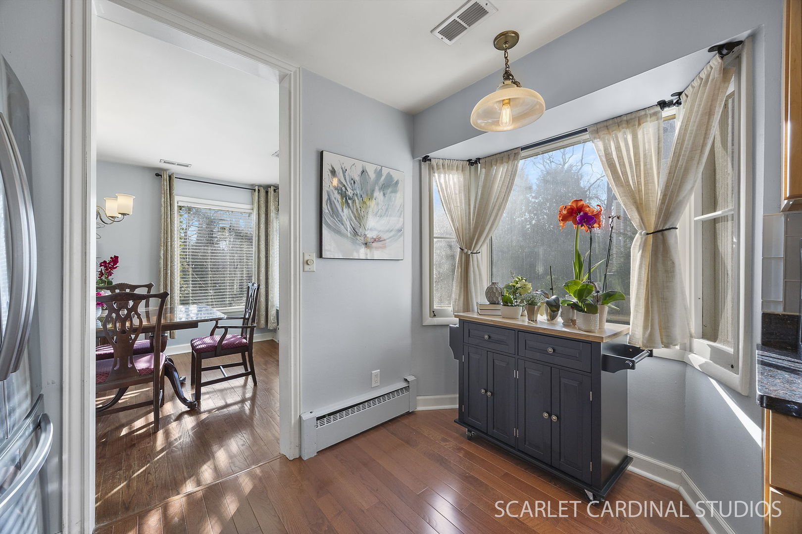 31 Roosevelt Street, St. Charles, IL 60174