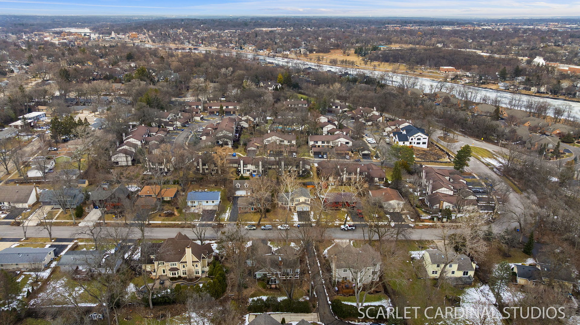 31 Roosevelt Street, St. Charles, IL 60174