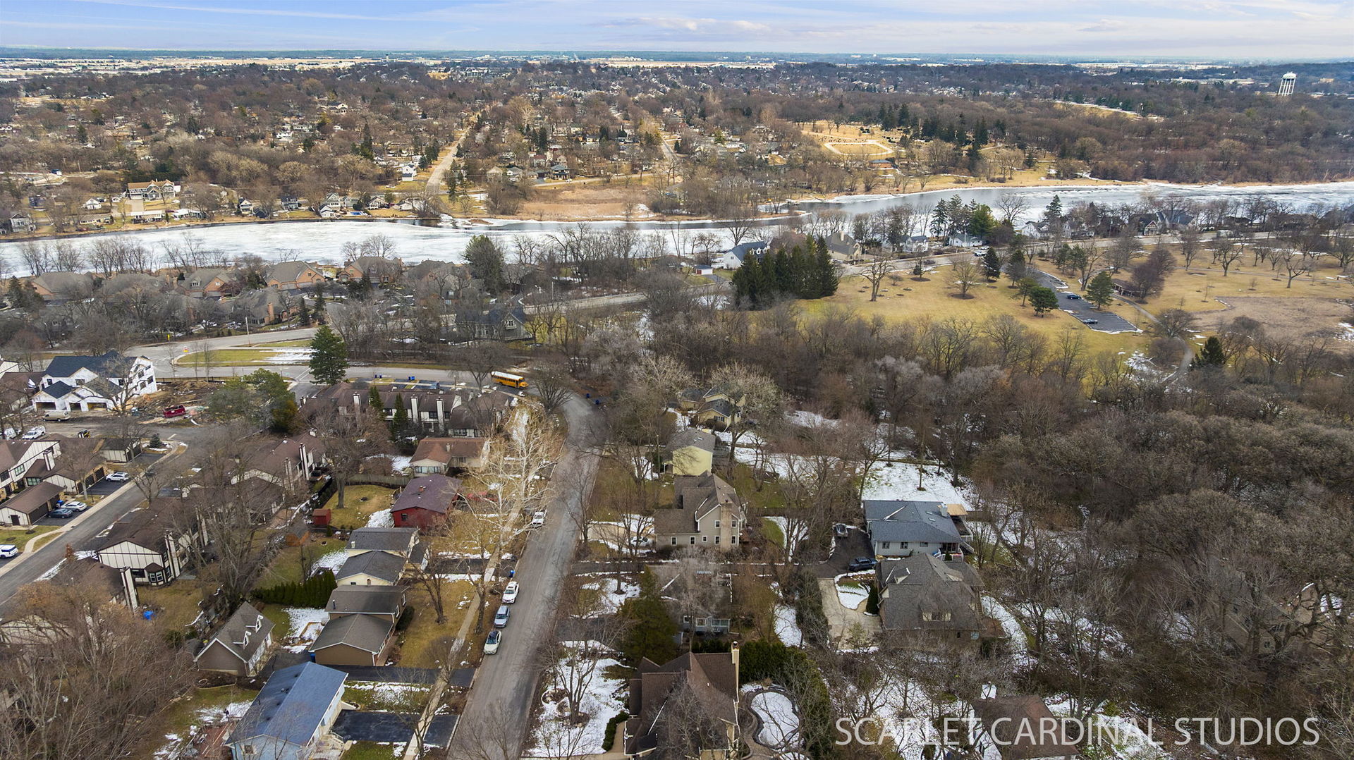 31 Roosevelt Street, St. Charles, IL 60174