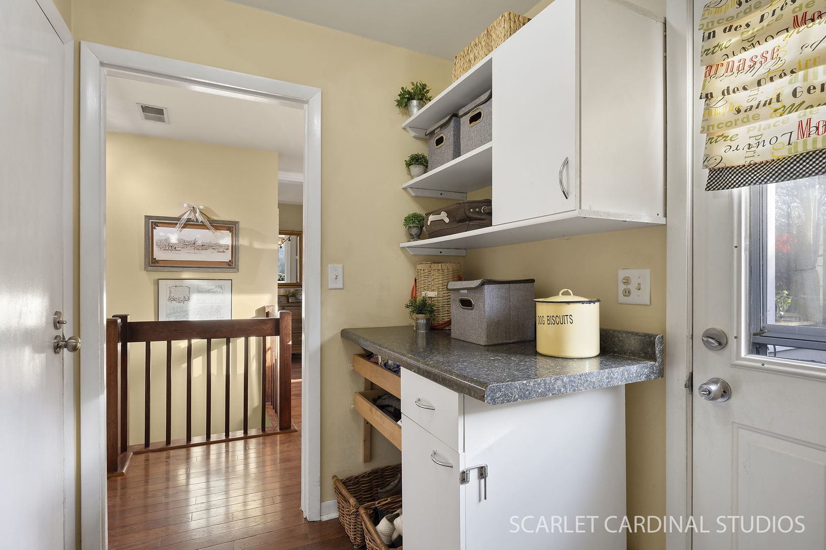 31 Roosevelt Street, St. Charles, IL 60174