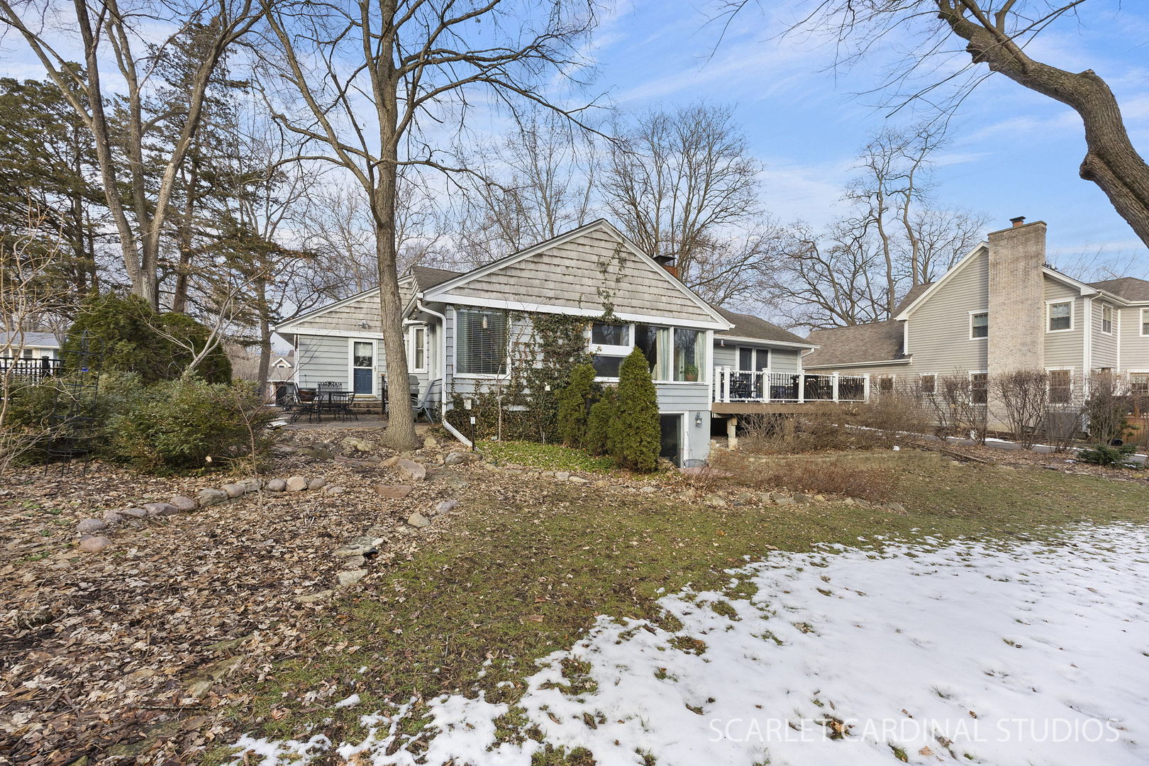 31 Roosevelt Street, St. Charles, IL 60174