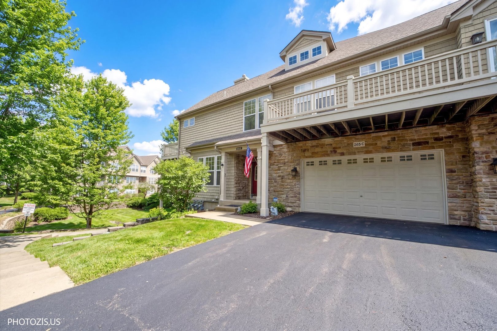 365 Lake Avenue #C, Wauconda, IL 60084