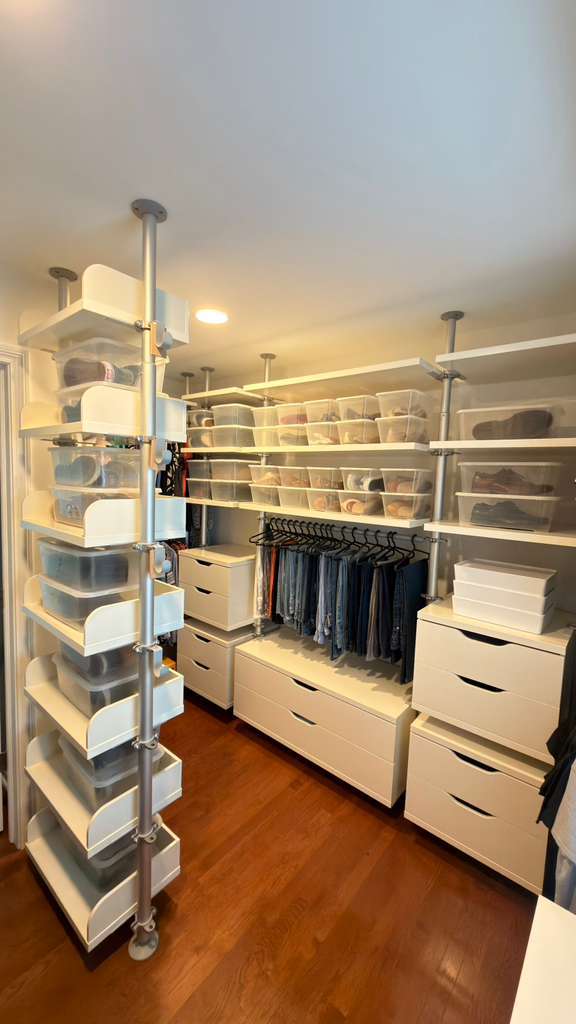 17 Tournament Drive, Hawthorn Woods, IL 60047