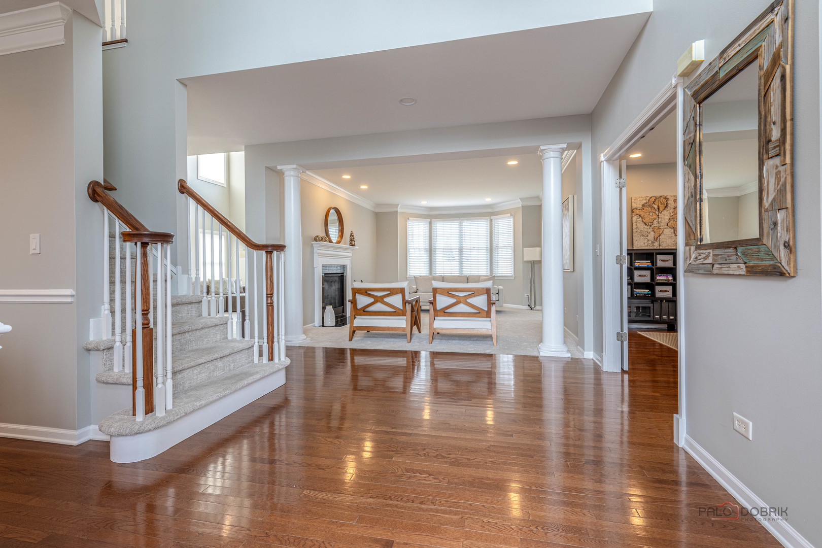 17 Tournament Drive, Hawthorn Woods, IL 60047