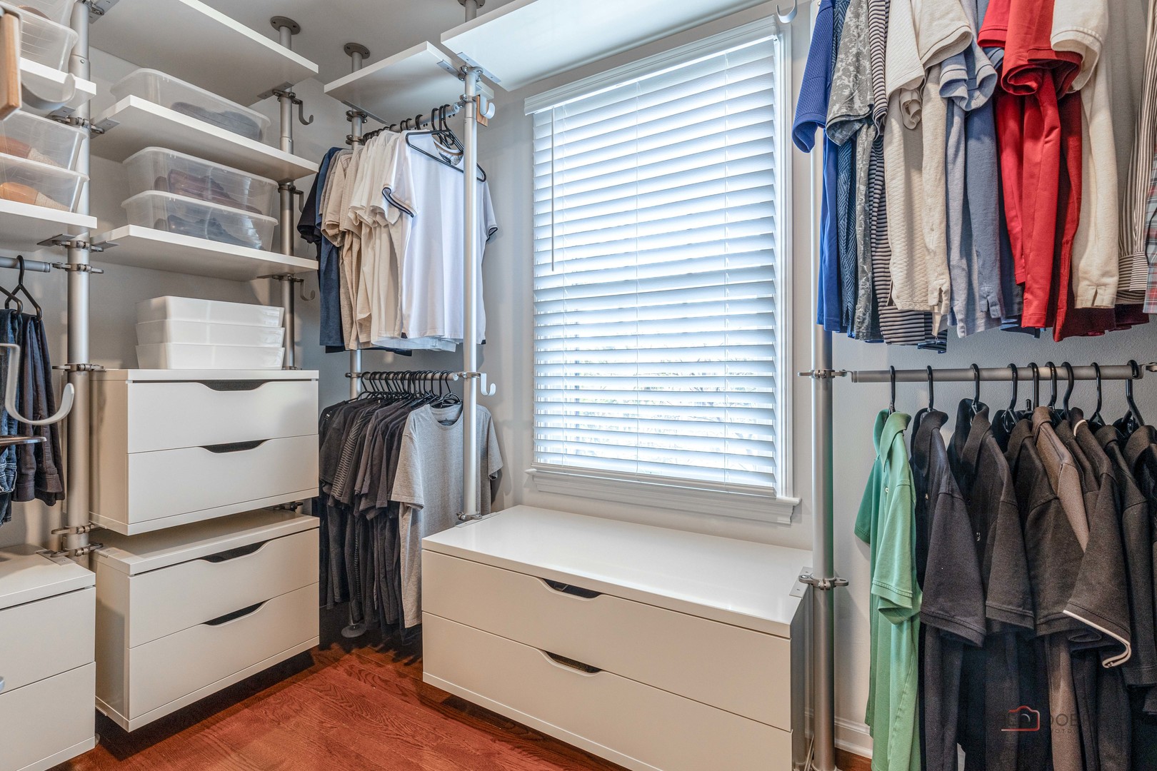 17 Tournament Drive, Hawthorn Woods, IL 60047