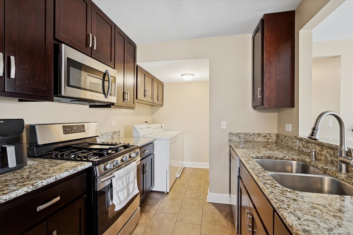 227 Elkhorn Court #D, Bolingbrook, IL 60440