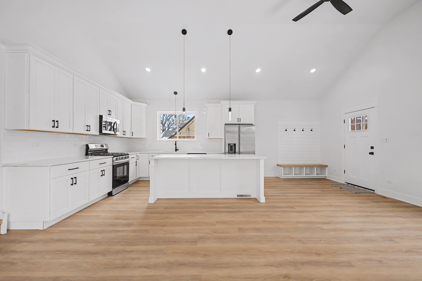 4147 Amelia Avenue, Lyons, IL 60534