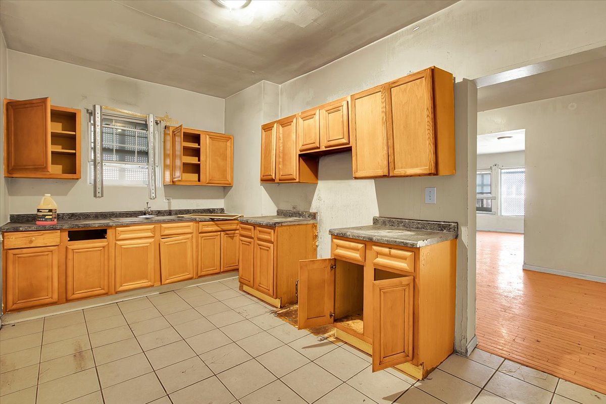 635 N Lorel Avenue, Chicago, IL 60644