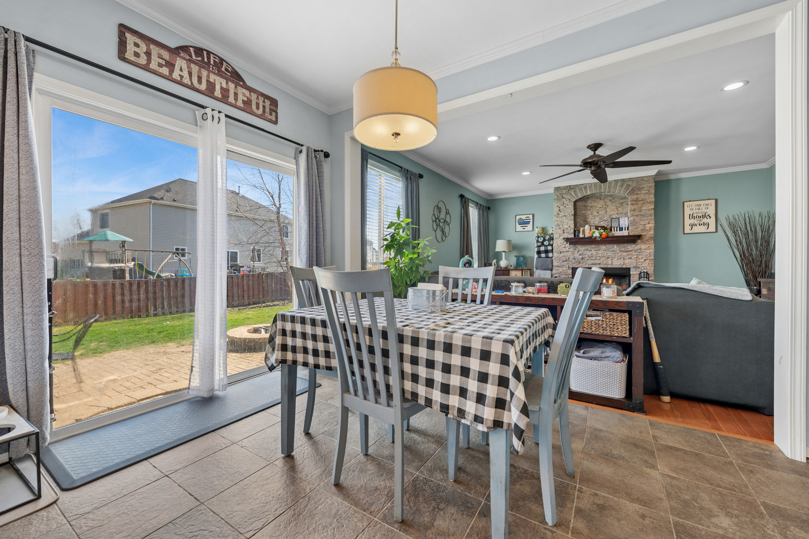 2108 Waterbury Drive, Joliet, IL 60431