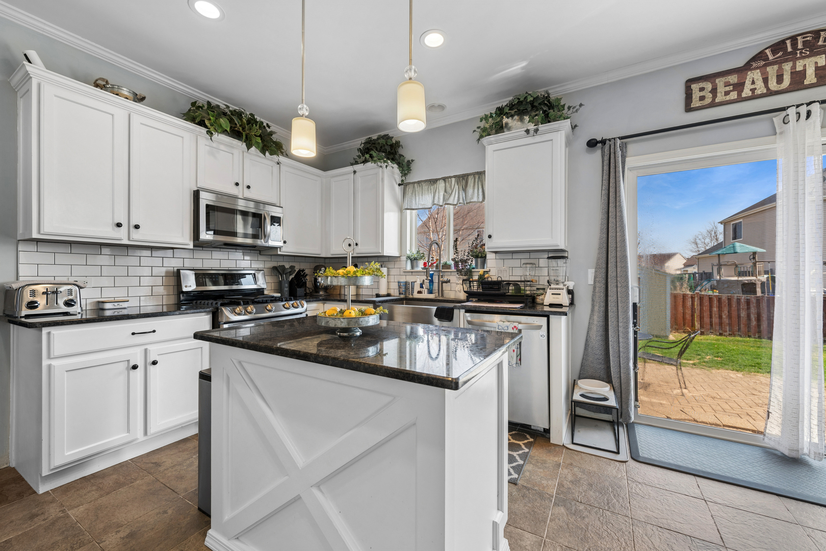 2108 Waterbury Drive, Joliet, IL 60431