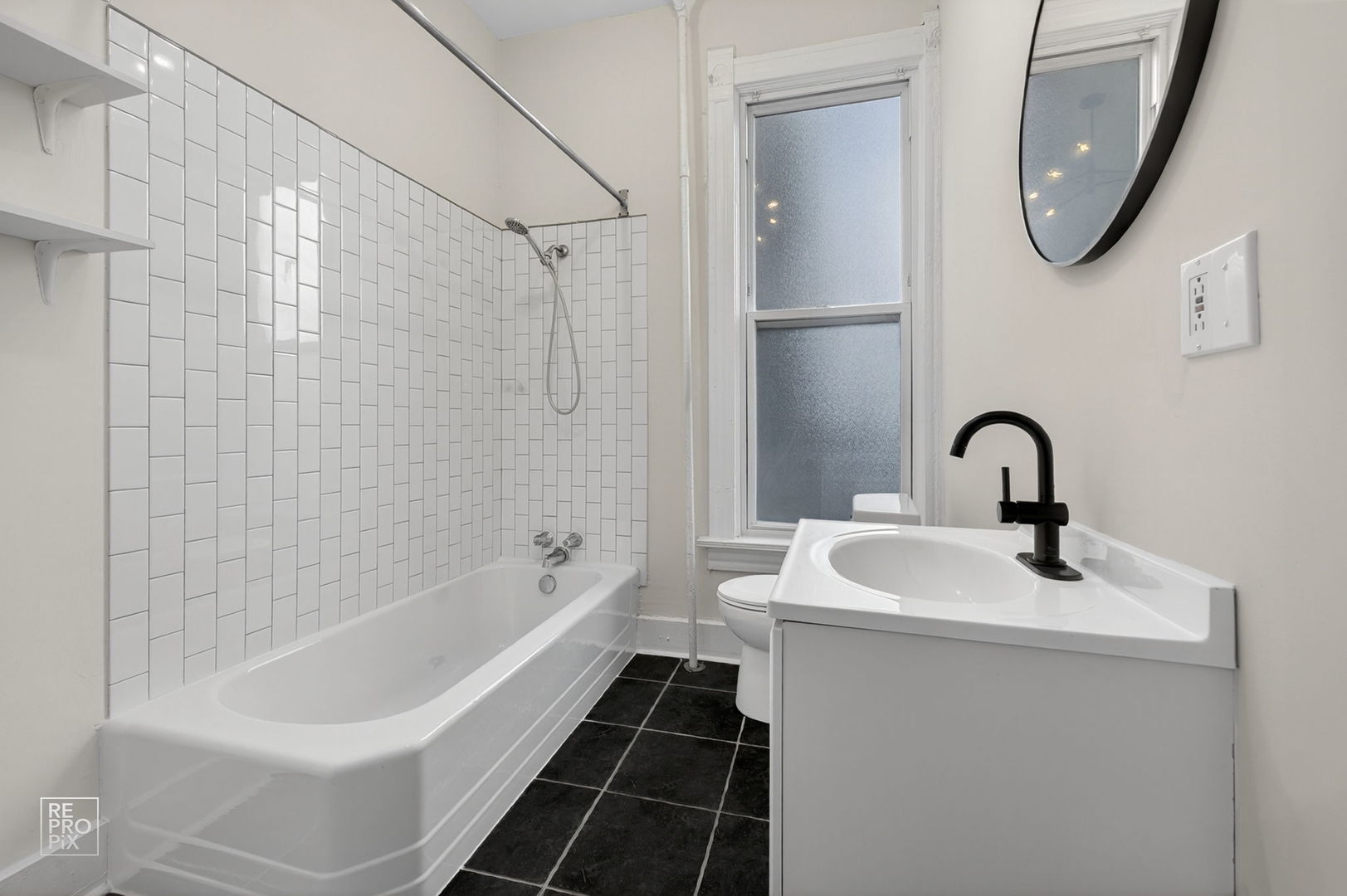 4754 S Langley Avenue, Chicago, IL 60615