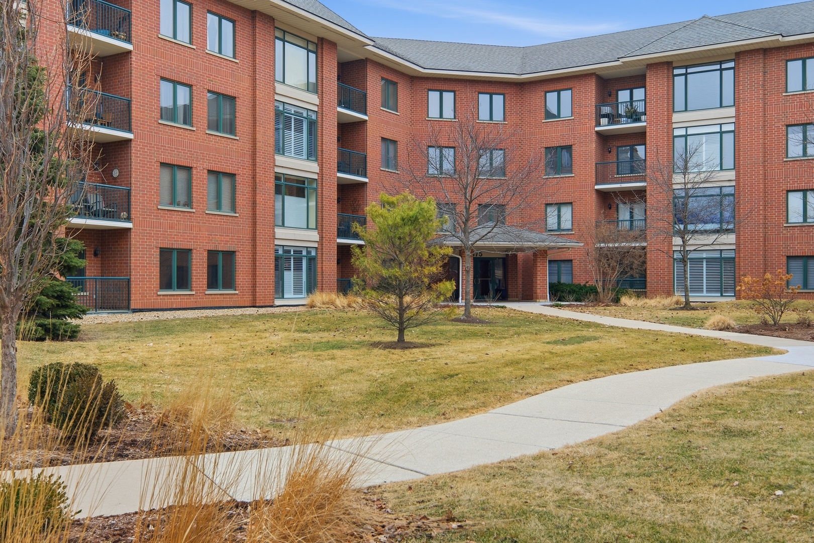 875 E 22nd Street #410, Lombard, IL 60148