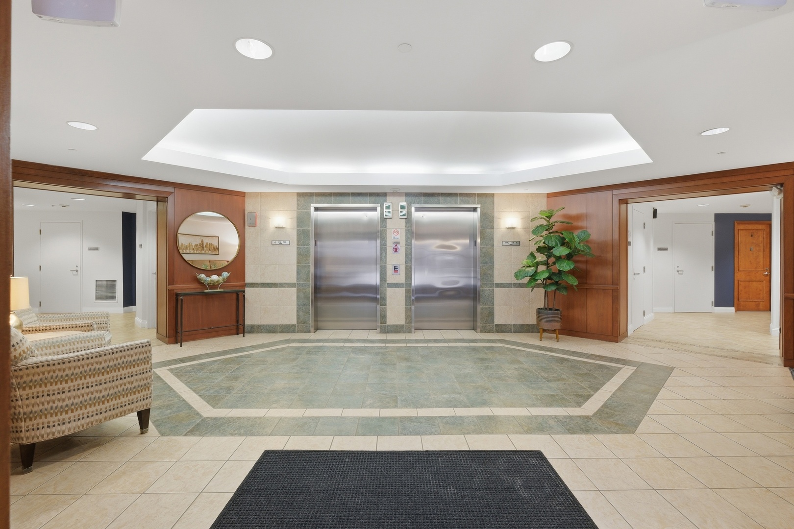 875 E 22nd Street #410, Lombard, IL 60148