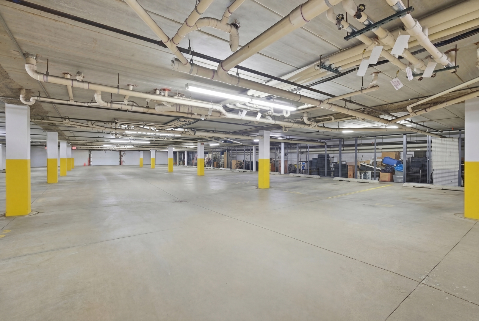 875 E 22nd Street #410, Lombard, IL 60148