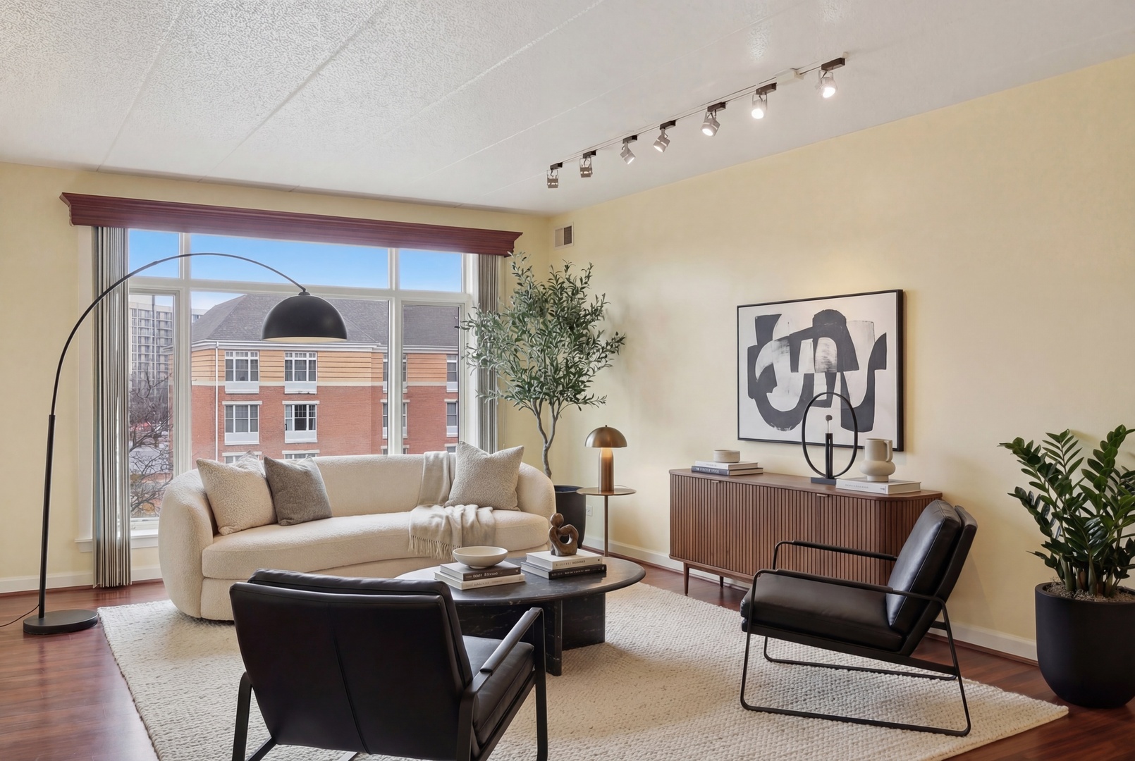 875 E 22nd Street #410, Lombard, IL 60148