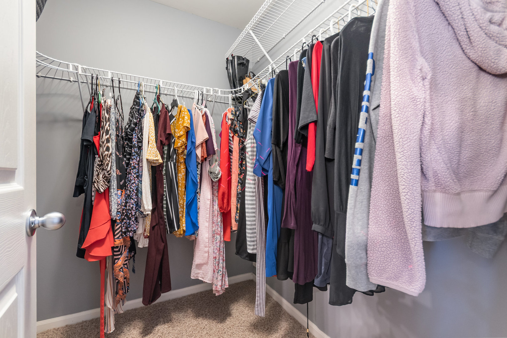 1024 N Camden Lane, South Elgin, IL 60177