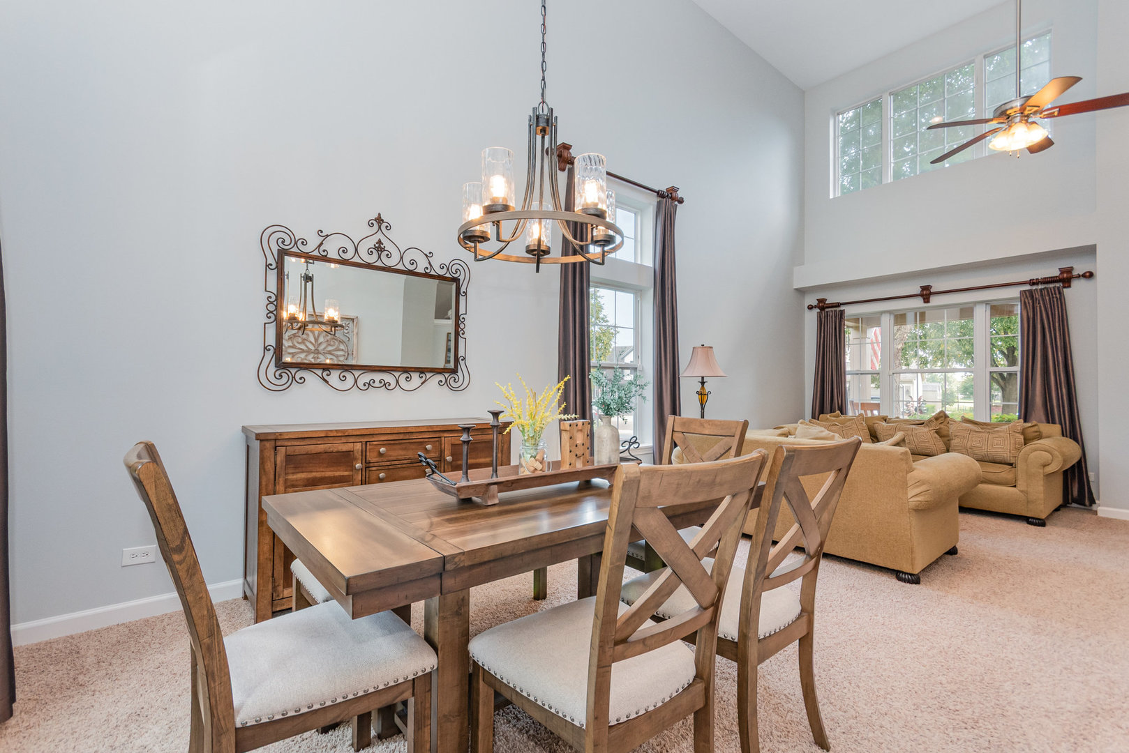 1024 N Camden Lane, South Elgin, IL 60177